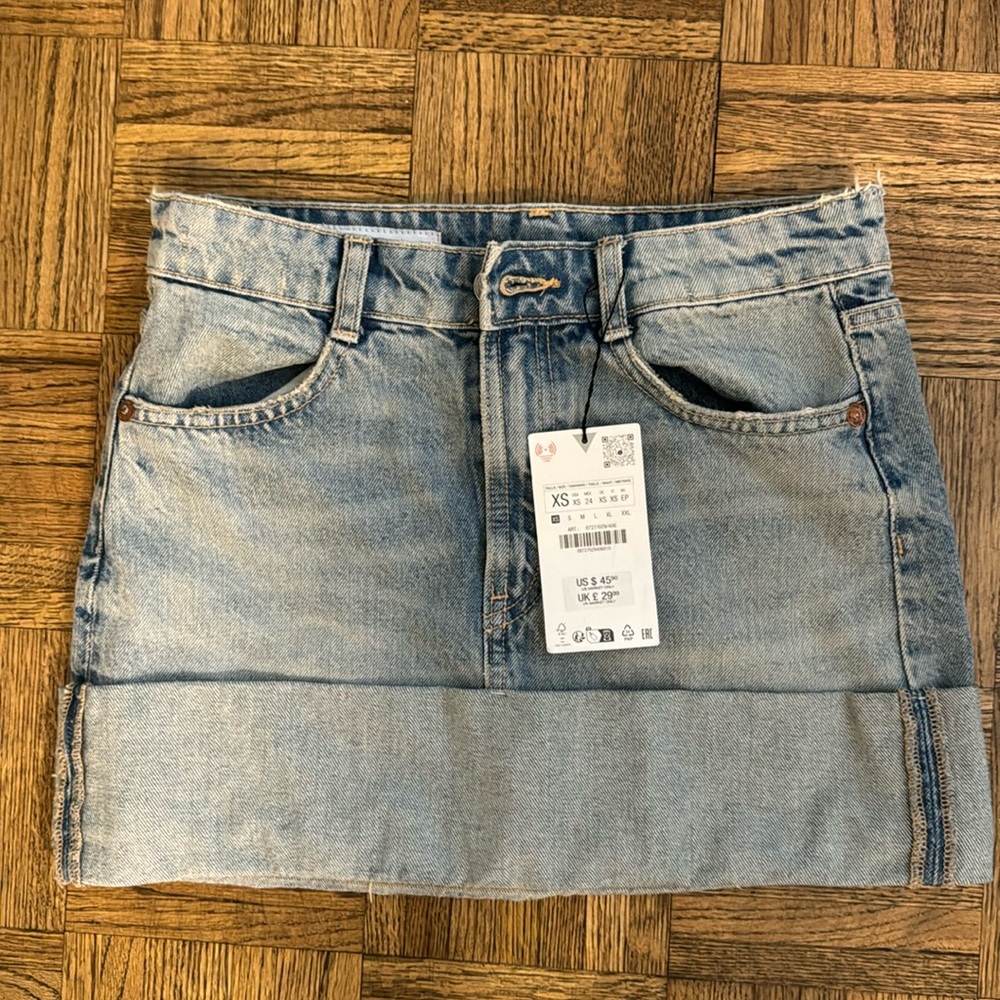 Zara mini skirt